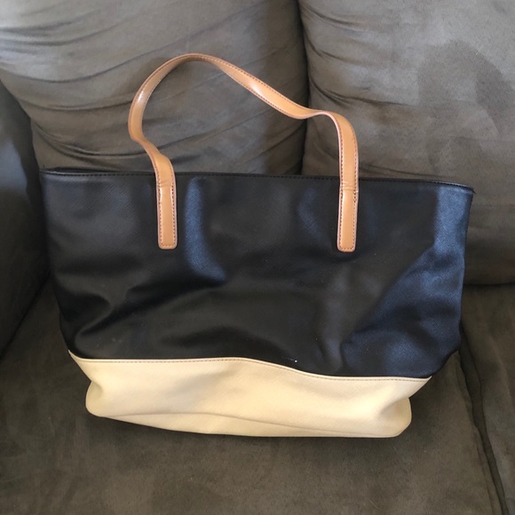 Purse - Picture 3 of 3